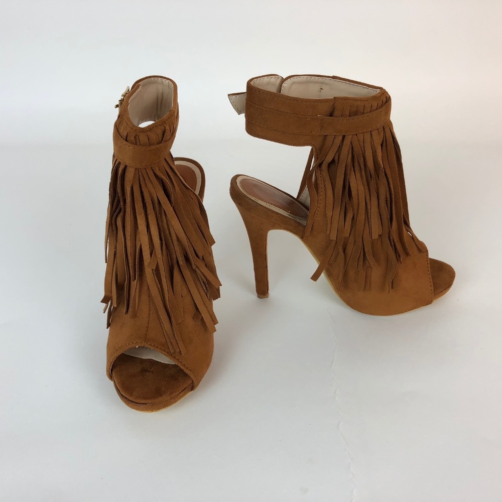Heels - Picture 5 of 5
